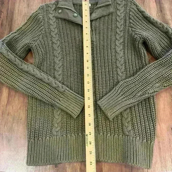 Ll.Bean Olive Green Pullover 1/4 Button Sweater - Picture 4 of 5